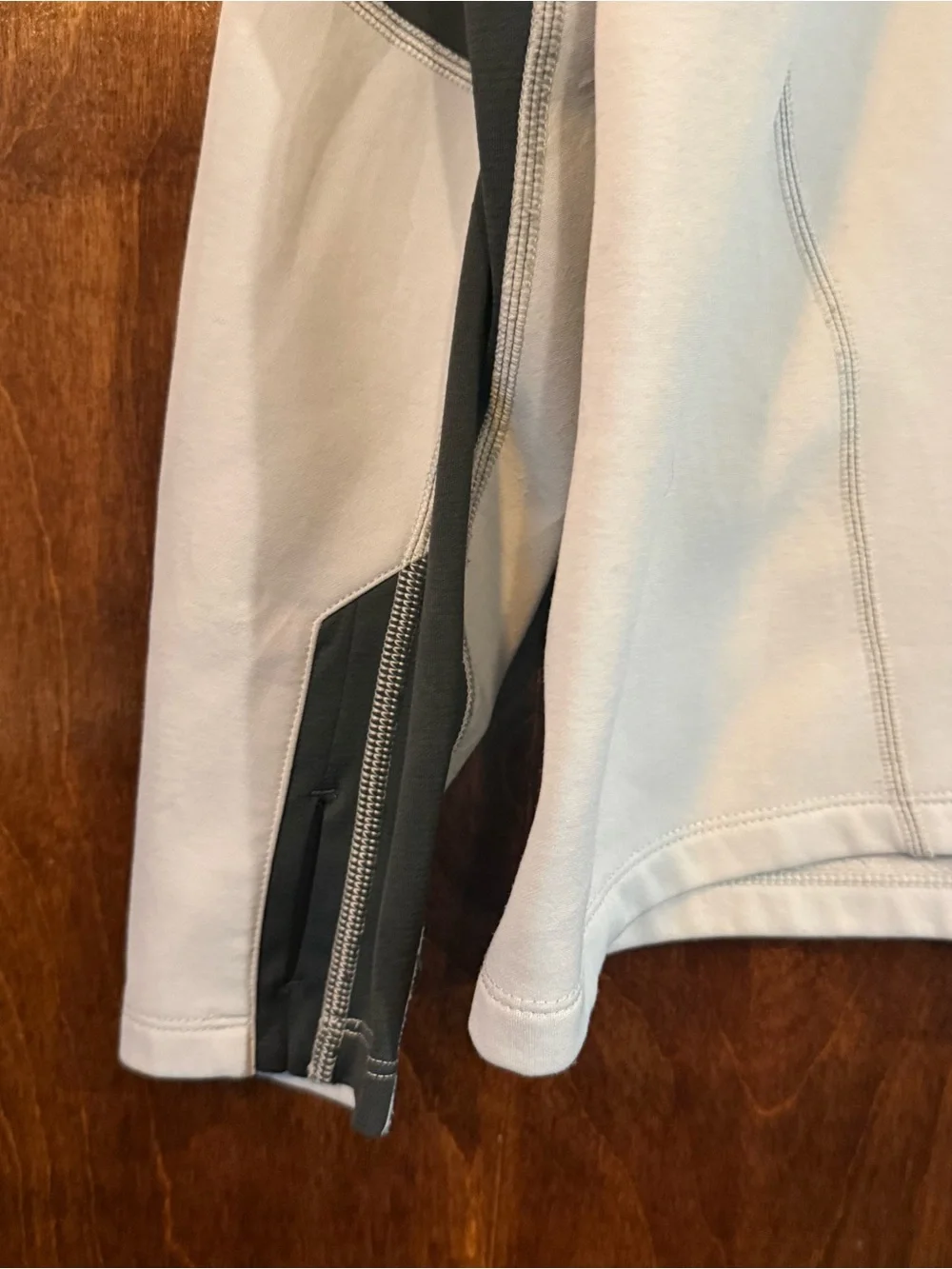 The North Face Men’s Large FlashDry Half Zip Pullover Jacket